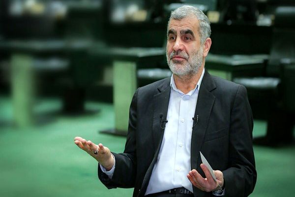 عذرخواهی بعد از فشار؛ نیکزاد بالاخره عقب نشینی کرد!