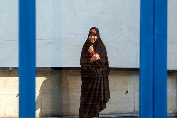 فائزه هاشمی دادگاهی شد + علت