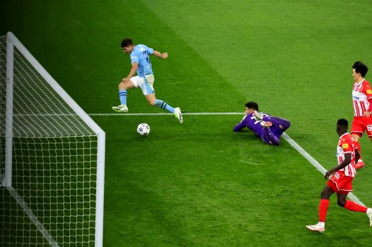 تاسف کارگردان کام بک سی تی از گل نزنی هالند!