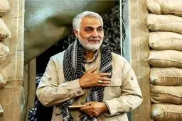 فیلمی دیده نشده از شهید سردار سلیمانی در جبهه های دفاع مقدس