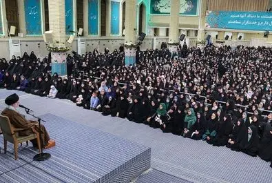 رهبر انقلاب