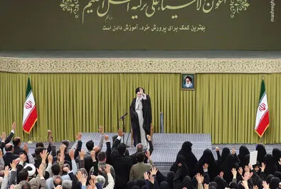 رهبر انقلاب
