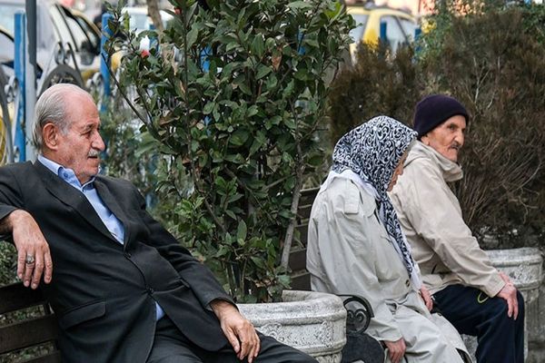 قانون تازه بازنشستگی مادران | با این ترفند قبل از ۴۰ سالگی بازنشسته شوید!