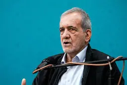 حضور پزشکیان در دانشگاه شریف در روز دانشجو