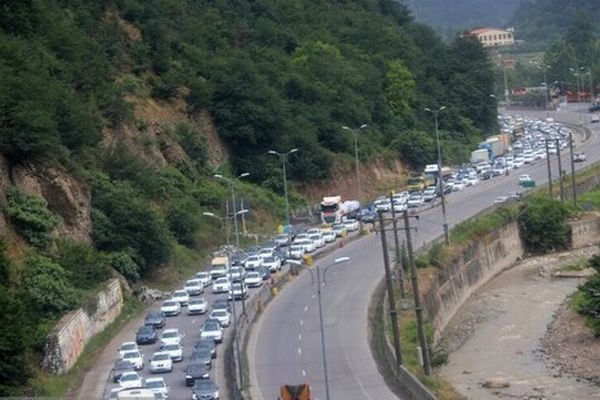 حذف موقت پرداخت عوارض برای تسهیل تردد خودروها 