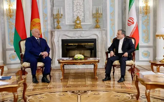 لحظه امضای سه تفاهم نامه با بلاروس