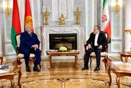 لحظه امضای سه تفاهم نامه با بلاروس