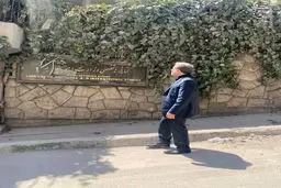 حضور عراقچی در محل اصابت موشک به وزارت خارجه