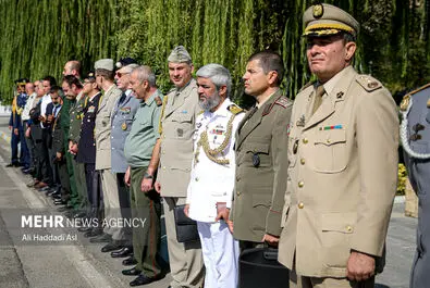 نشست وابستگان نظامی