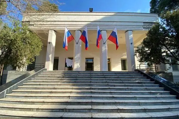 بعد از دیدار عراقچی و لاوروف ؛ یک روس زندانی در ایران آزاد شد