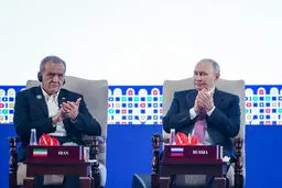 گزارش تصویری از پزشکیان و پوتین در اجلاس بریکس