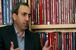 احمدی‌نژاد در پی قدرت نمایی است