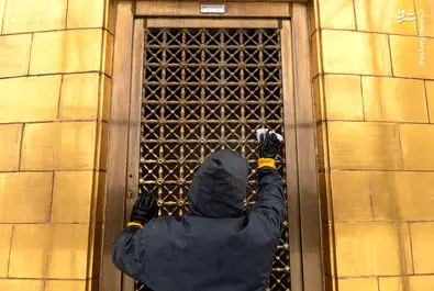 شستشو و تنظیف گنبد رضوی