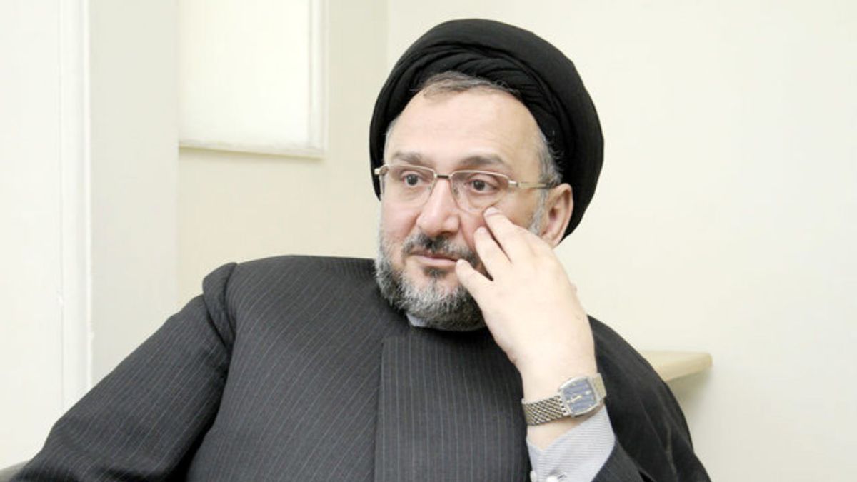حمله ابطحی به شورای انقلاب فرهنگی: حقوق تان حلال است؟