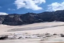 ببینید | آب شدن فاجعه بار یخچال های دائمی علم کوه