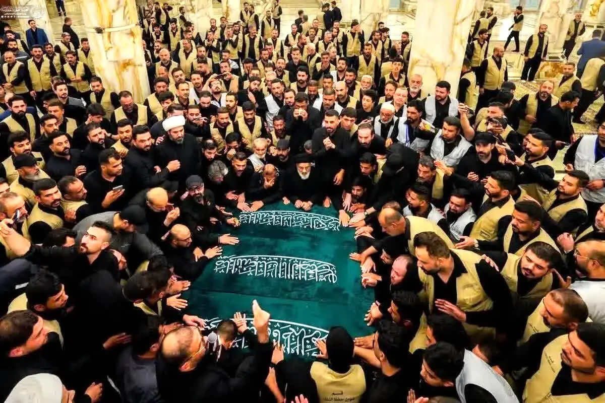 تشییع قائد شهید امت در عراق میان سیل جمعیت در عراق