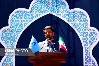 اکبر اعتماد