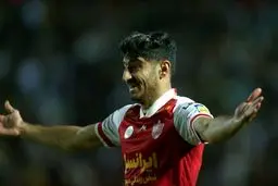 کفش مهدی ترابی را طلایی بسازید!