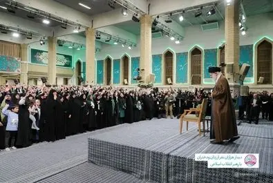 رهبر انقلاب