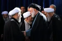 شب دوم مراسم بزرگداشت رهبر شهید با حضور فرزندان