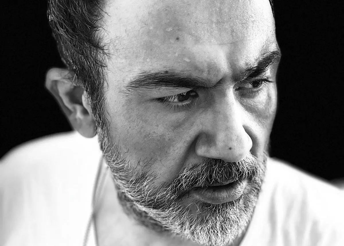 مهران غفوریان با یوسف صیادی در انتن زنده شوخی کرد 