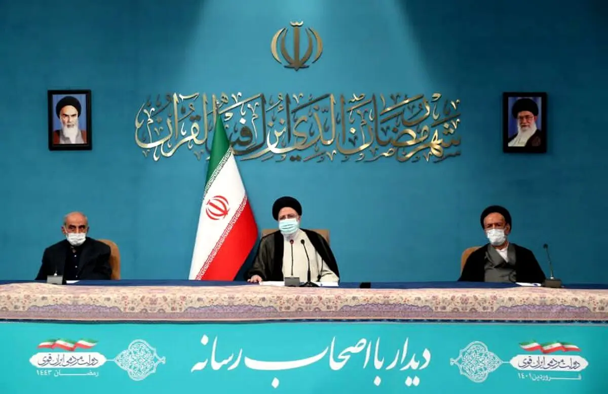 تصویری جالب از دیدار اصحاب‌رسانه با آیت‌الله سیدابراهیم رئیسی
