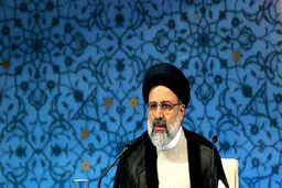 اعلام برائت ستاد رییسی از وزیر پرحاشیه احمدی‌نژاد