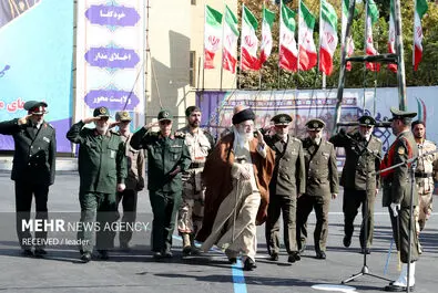 رهبر انقلاب دانشگاه‌ افسری
