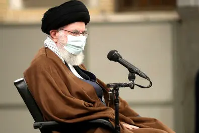 رهبر انقلاب سران