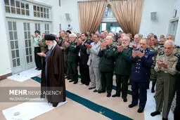 تصاویر دیدار جمعی از فرماندهان نظامی با رهبر معظم انقلاب