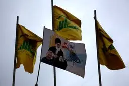 تشییع پیکر بیش از ۱۰۰ شهید لبنانی در جنوب این کشور