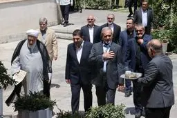 تصاویر ورود پزشکیان به نهاد ریاست جمهوری