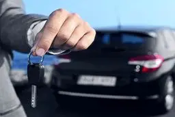 کلاهبرداری در بازار خودرو؛ پیش‌‌فروش خودروهای ۲۰۲۱ در نمایندگی‌ها