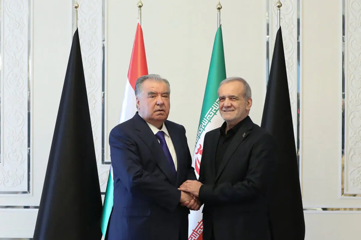 گسترش روابط ایران و تاجیکستان محور گفت‌وگوی پزشکیان و امامعلی رحمان
