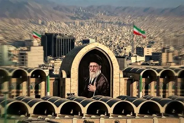 خامنه‌ای زنده است ایران پاینده است