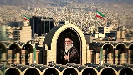 خامنه‌ای زنده است ایران پاینده است