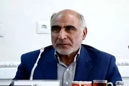 احمد کریمی: احمدی‌نژادی‌ها نباید در دولت حضور داشته باشند