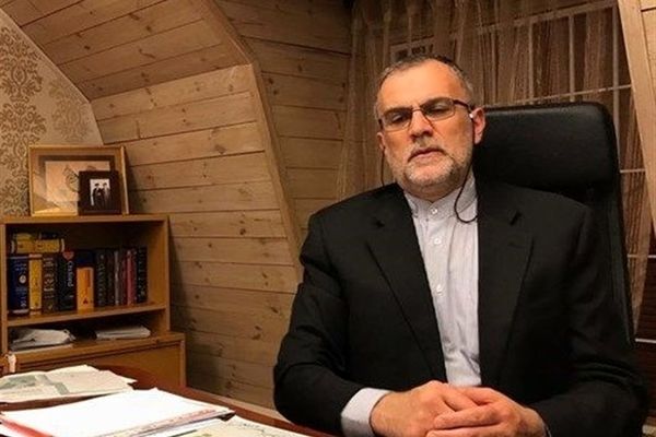معاون عراقچی: به بخش خصوصی اعتماد کنیم تا مردم پول‌هایی که در پشتی‌ها قایم کردند را به میدان بیاورند