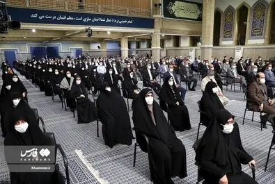 رهبر انقلاب و معلمان