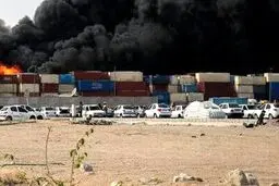 گمرک اولین محموله انفجاری در بندر رجایی را گردن نگرفت!