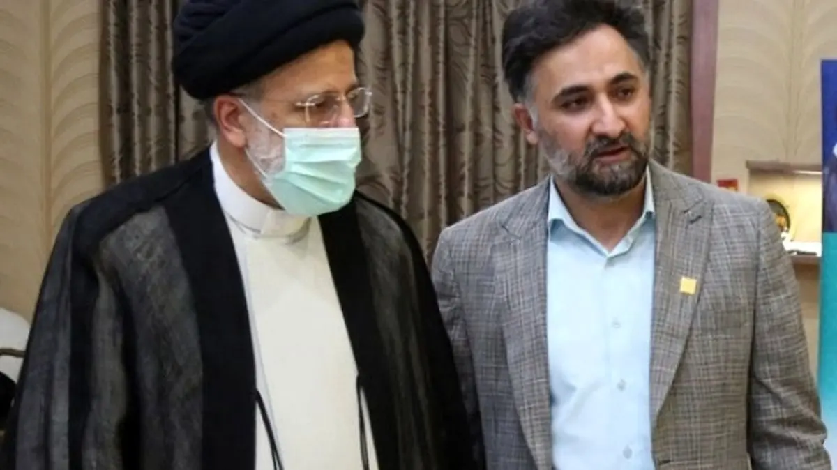 عکس دیدیه نشده از گوشی آمریکایی معاون رئیسی + عکس