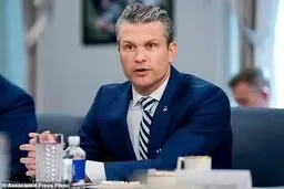 اظهارنظر وزیر دفاع آمریکا درباره حمله به تأسیاست هسته‌ای ایران