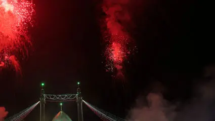 جشن نیمه شعبان زیر باران رحمت در جمکران