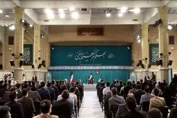 رهبری: هر چه دانشگاه را بتوانند لنگ و تعطیل و خراب و ناقص کنند برای دشمنان مغتنم است