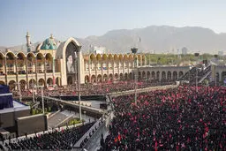 شرکت ۱۵ میلیون نفر در مراسم تشییع رهبر شهید