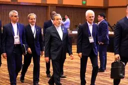 عراقچی : بازگشت قطعنامه‌های لغو شده باطل است