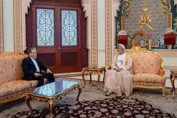 دیدار عراقچی با سلطان هیثم بن طارق، سلطان عمان