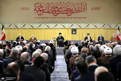 رهبر انقلاب سران نظام