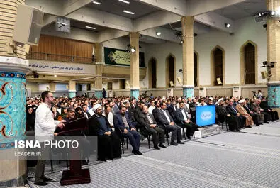 رهبر انقلاب نخبگان
