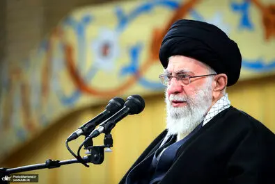 رهبر انقلاب سران نظام